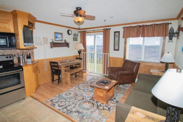 One-Bedroom Apartment 16