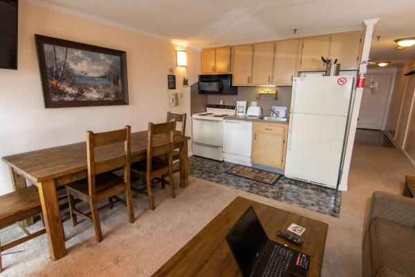 Mountain Lodge 2BR Condo - 305