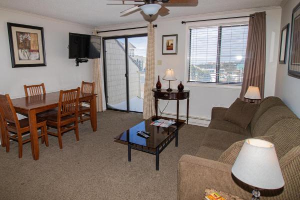 Mountain Lodge 1BR Condo - 328